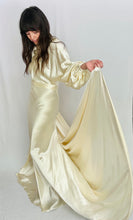 Load image into Gallery viewer, 1930's Wedding Gown