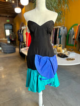 Load image into Gallery viewer, Vintage Strapless Dress