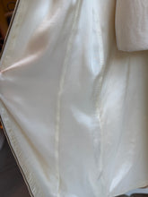 Load image into Gallery viewer, Rare Greek Raw Silk Duster