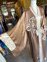 Load image into Gallery viewer, Donna Karan Silk Kimono