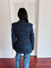 Load image into Gallery viewer, Vintage Tahari Wool Blazer
