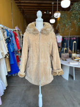 Load image into Gallery viewer, Marvin Richards Suede and Fur Coat
