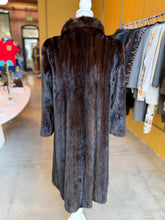 Load image into Gallery viewer, Vintage Mink Coat
