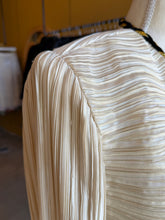 Load image into Gallery viewer, Lillie Rubin Plissè Jacket
