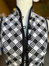 Load image into Gallery viewer, Vintage Windowpane Check Duster
