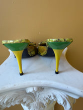Load image into Gallery viewer, Moschino Pointed Toe Mules
