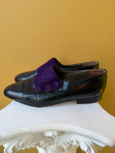Load image into Gallery viewer, Italian Patent and Velvet Loafers
