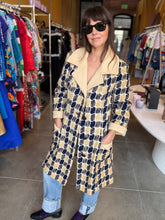 Load image into Gallery viewer, 1960s Lilli Ann English Knit Tweed Coat
