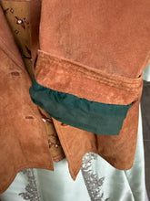 Load image into Gallery viewer, Vintage Suede Blazer
