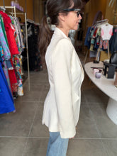 Load image into Gallery viewer, McQueen Classic Single-Breasted Suiting Blazer
